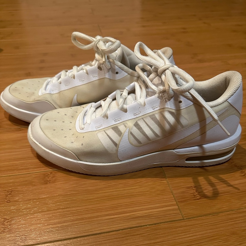 Size 10 - Nike Court Air Max Vapor Wing MS (Size10)